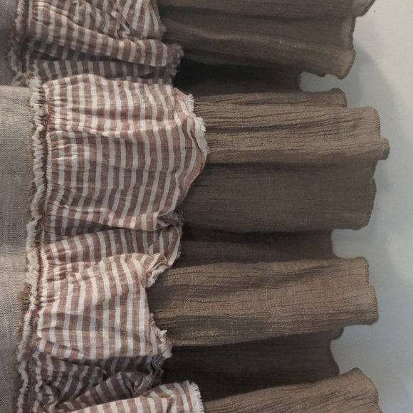 S Easel tank top - Picture 4 of 6